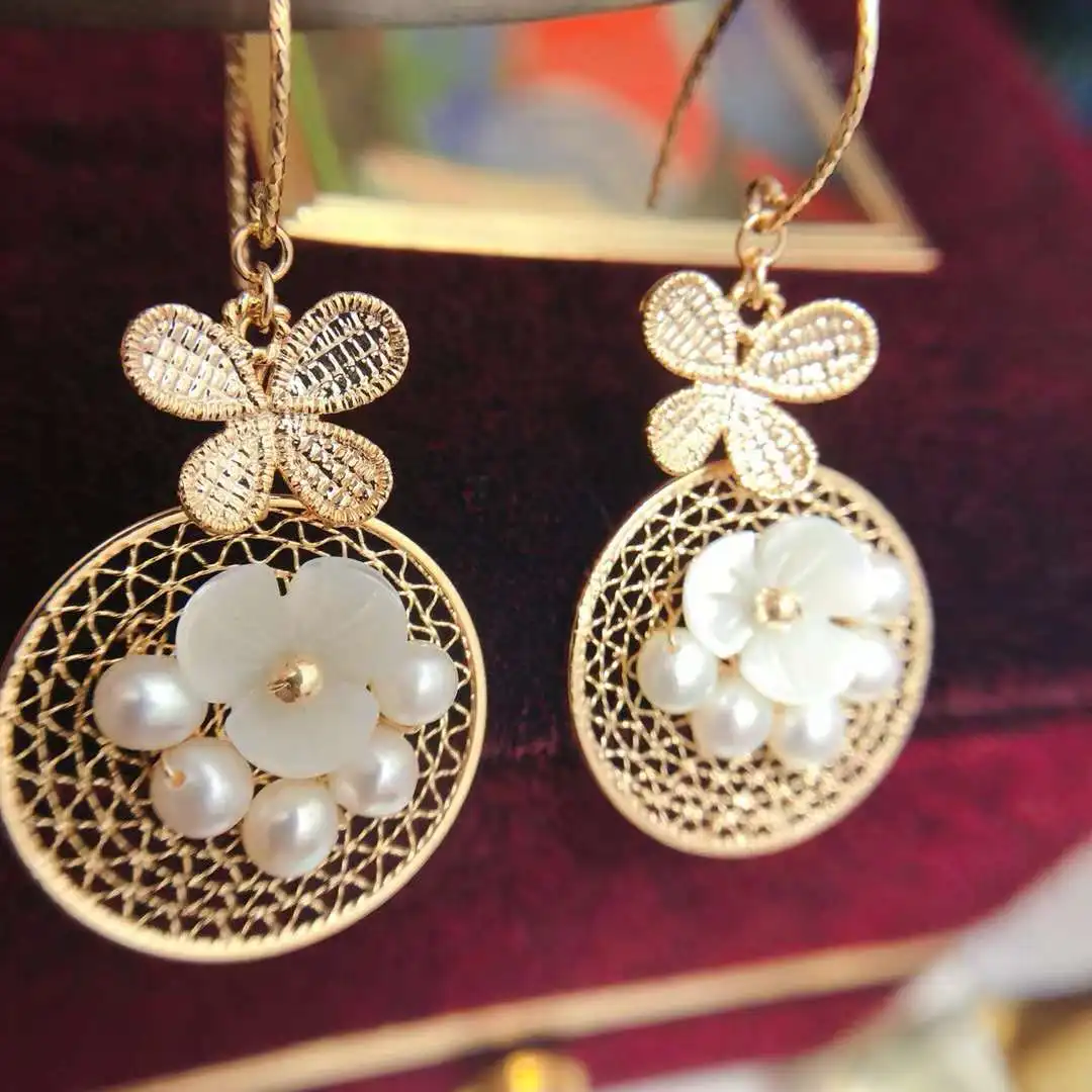 Butterfly Dream Catching Net Earrings Cut Flower Ear Hook 3-4 mm Natural Freshwater Potato Shape Freshwater Pearl Earrings