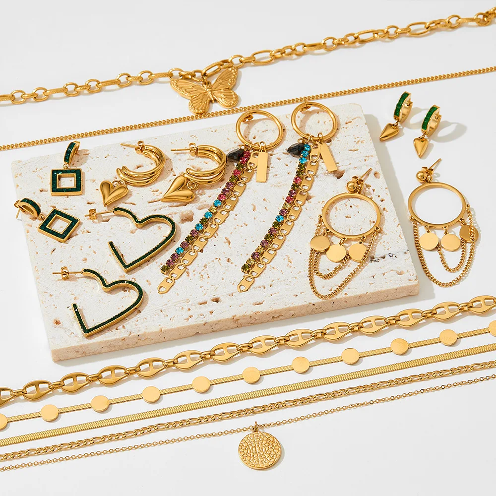 Gold Simple Fashion Jewelry Women Pendant Necklace and Stud Earrings Stainless Steel Jewelry Set