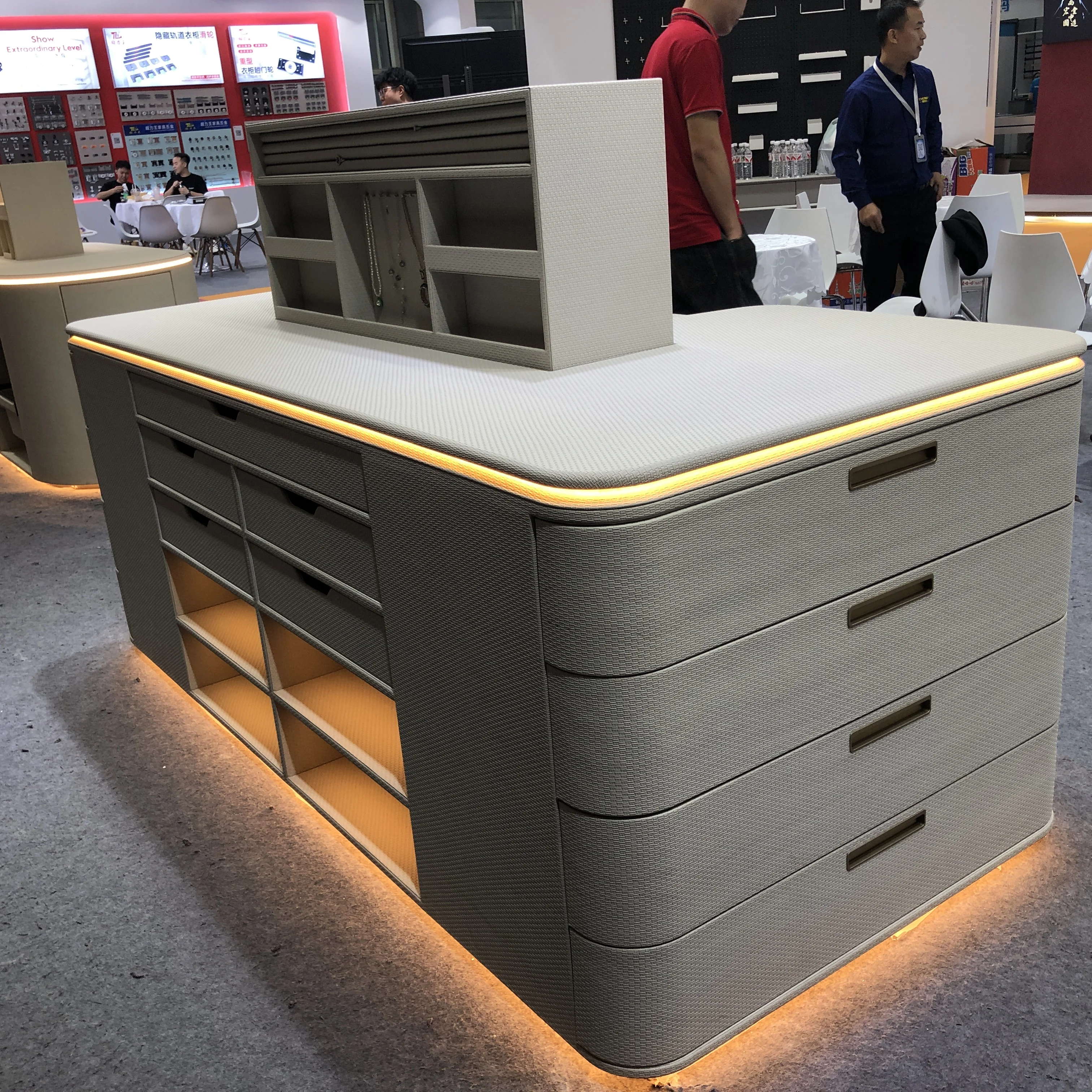 CHENHF High End Fashion Storage Jewelry and Dresser Island Table /Moving Cabinet for Open Walk In Closet