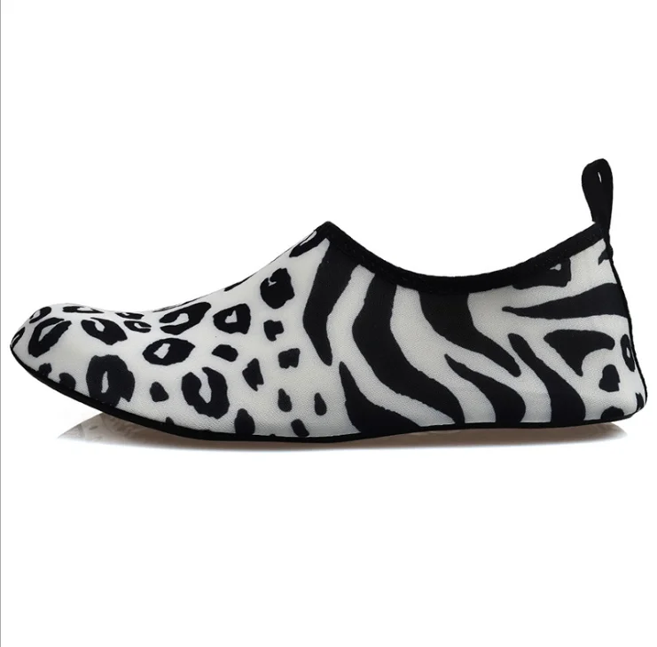 
New popular Swimming diving beach shoes female yoga shoes comfortable cotton shoes New popular Swimming diving beach shoes female yoga shoes comfortable cotton shoes
