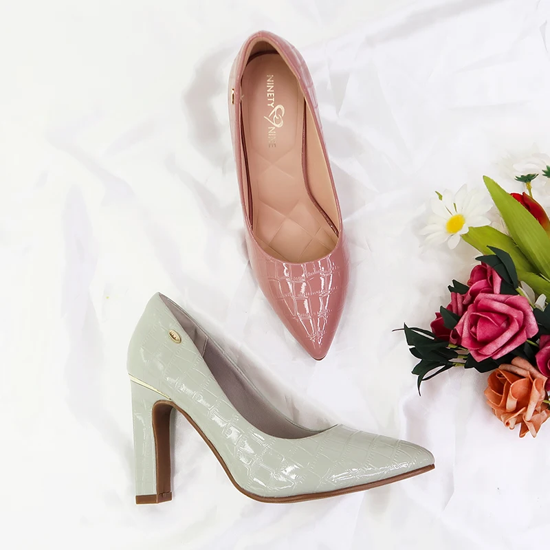 2023 OEM ODM new slip on snake Design Pointed Toe chaussure femmes footwear chunky high Heels Ladies Women Shoes Pumps for Women