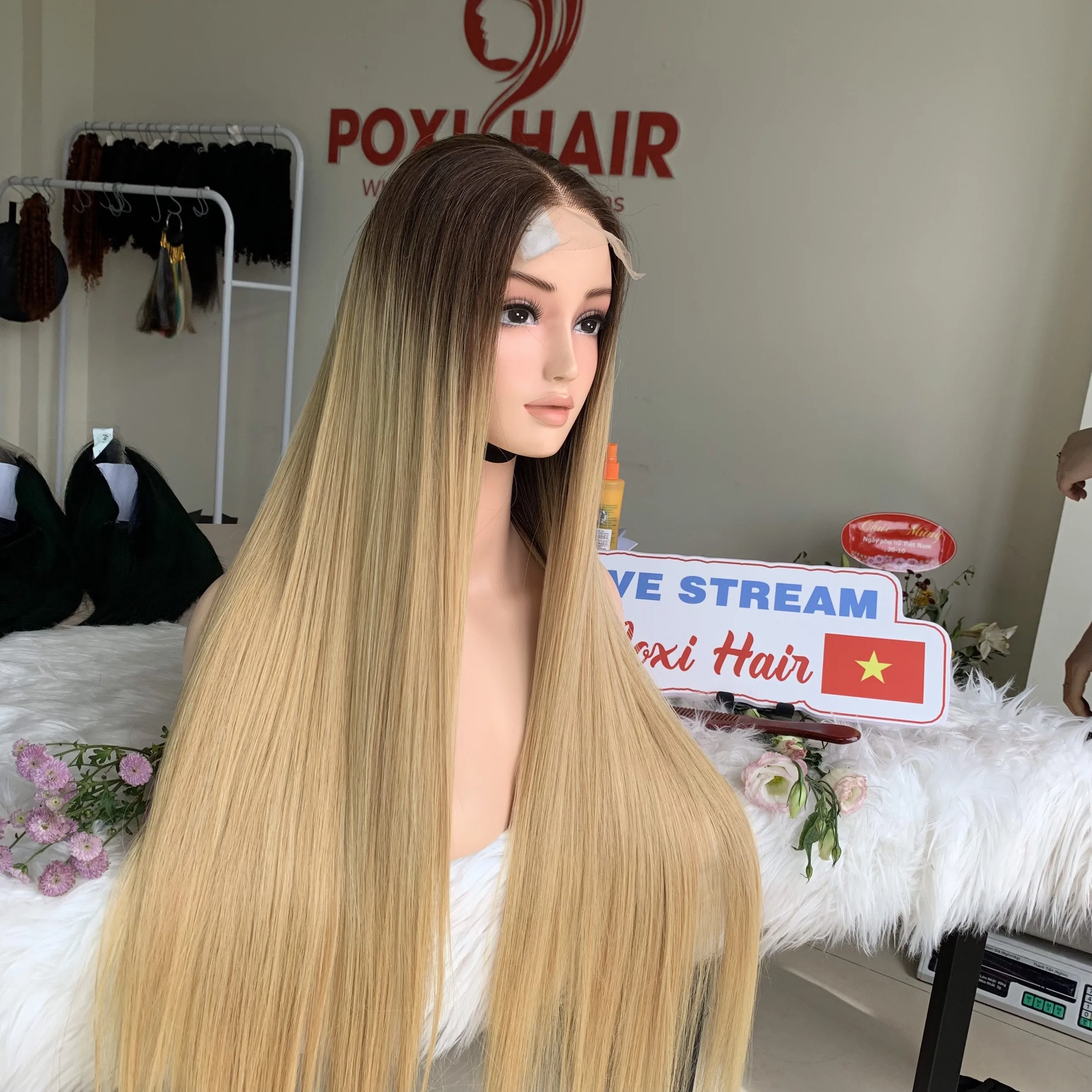 Ombre Blonde Color Bone Straight Wig Weft Hair Extensions human hair wigs 100% Human Hair Vendors Made In Vietnam
