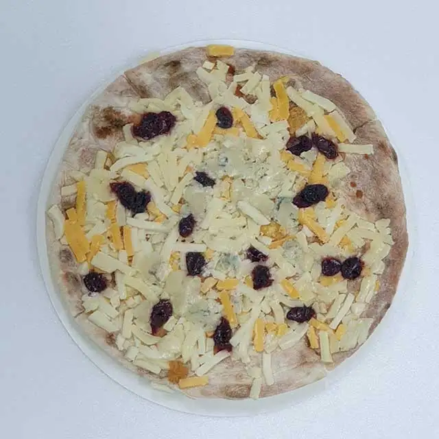 Crispy Crust Gorgonberry Pizza Made in Korea Bulpane Firepot Handmade Pizza is good for using home party food