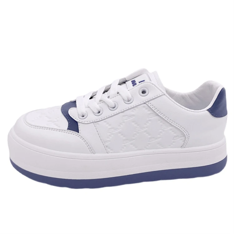 2022 New Small White Shoes Female Japanese Students Thick Bottom Casual Big Toe Bread Shoes