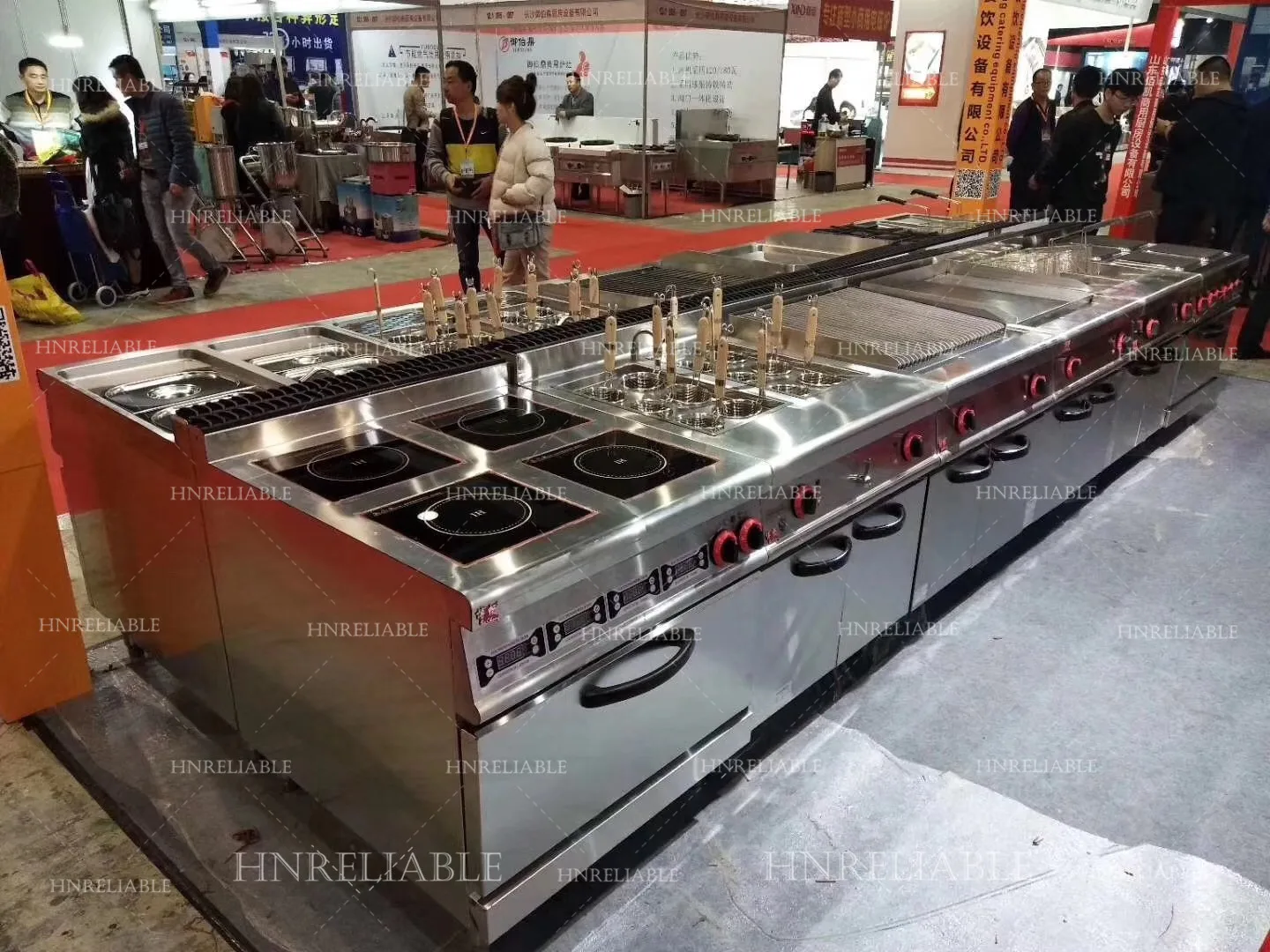 Газовый диапазон с 4 горелками и газовой