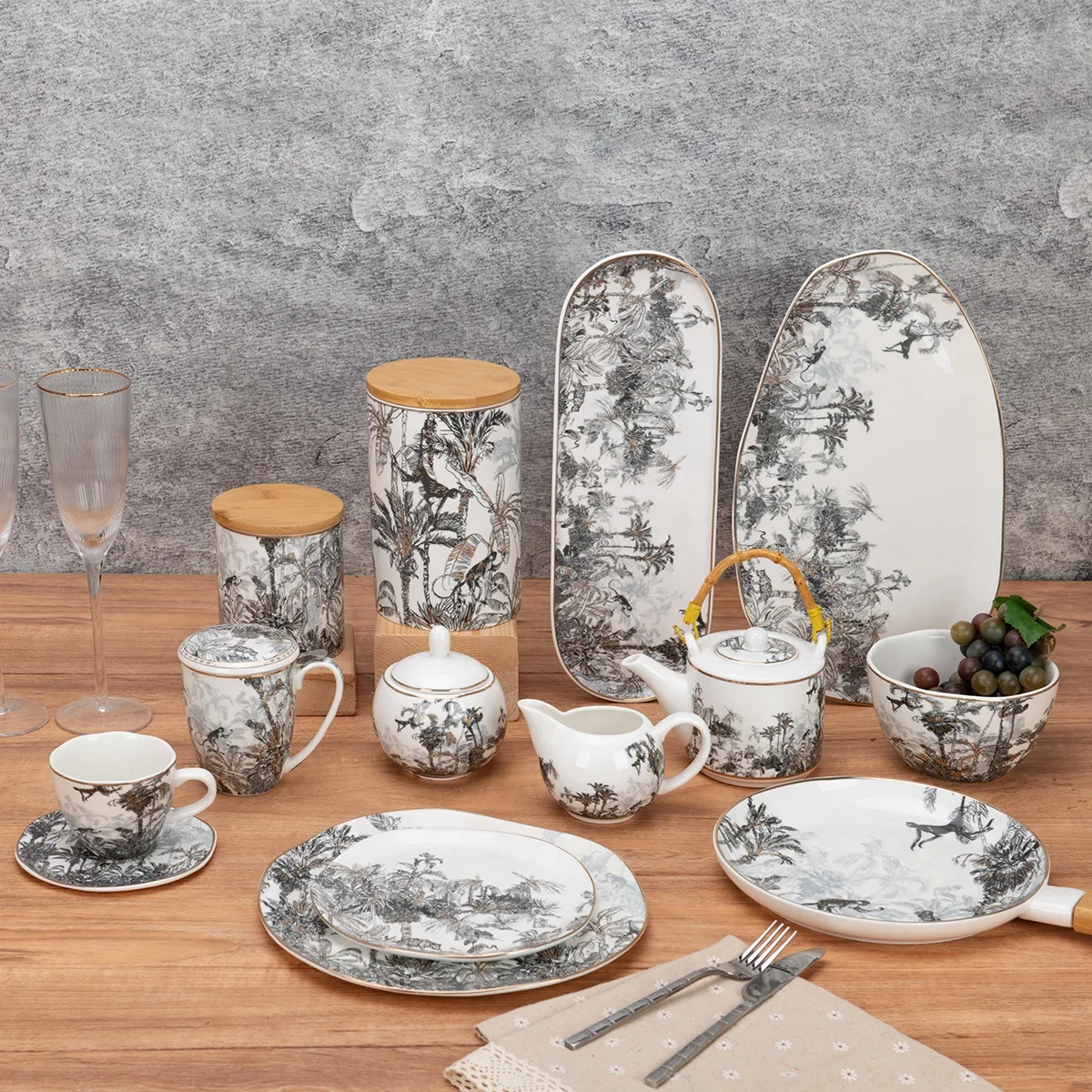 10 Inch and 10.5 Japanese Royal Irregular Shape Forest Animal Pattern Tableware Ceramic Plate Set