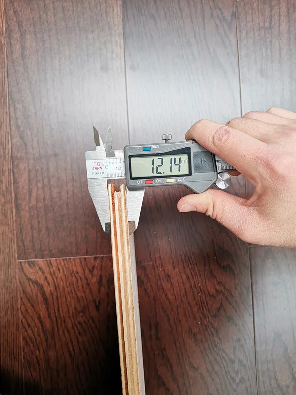 Dark colour environmental  oak engineered  flooring