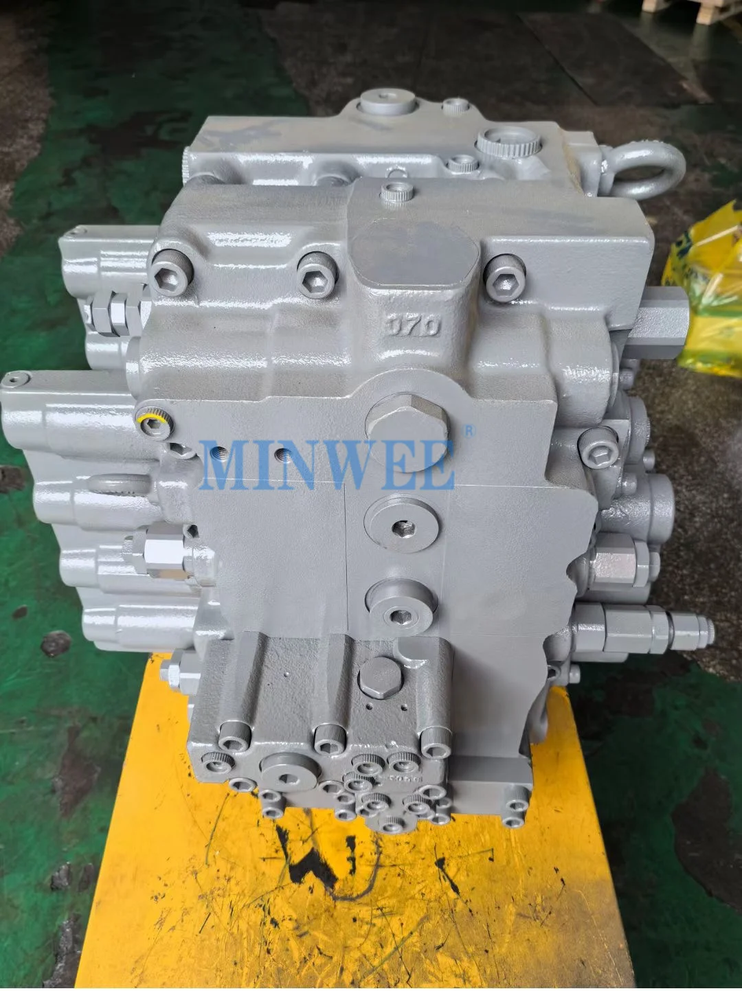 MINWEE ZX490-5A ZX690-5A ZX890-5A for Hitachi Excavator Distributing Valve YA00037264  Main Control Valve