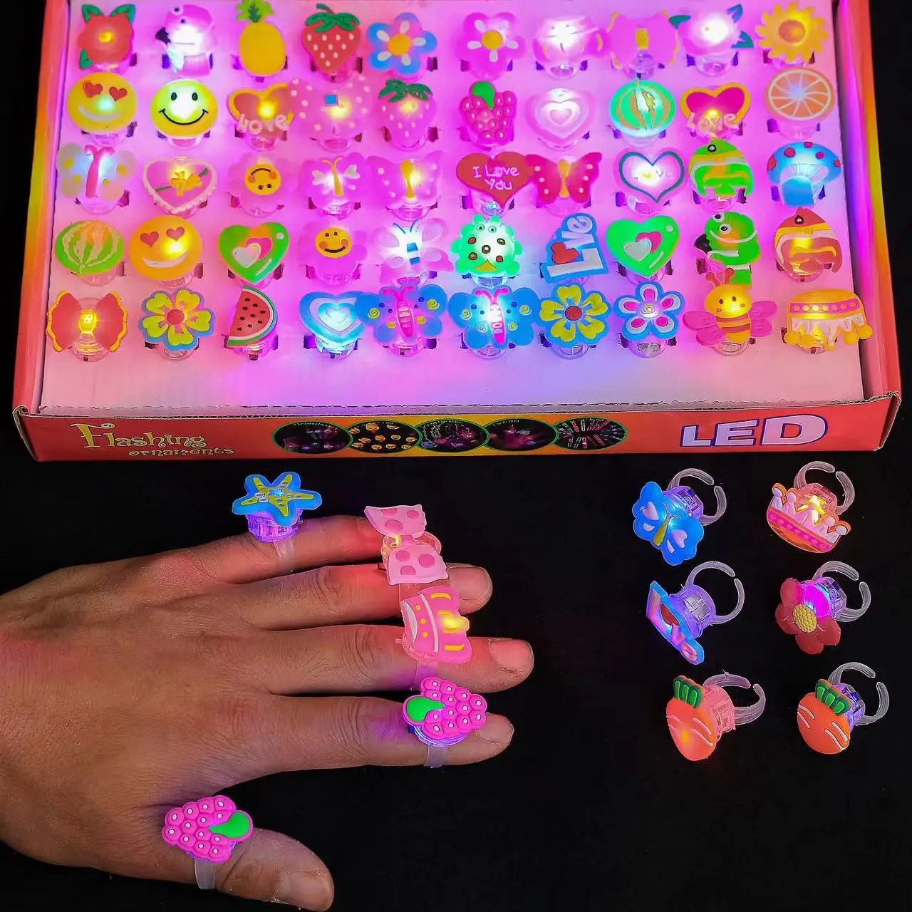 bulk sale 50pcs box kids children girls toys flashing gift Christmas led cartoon ring party even glow led plastic rings