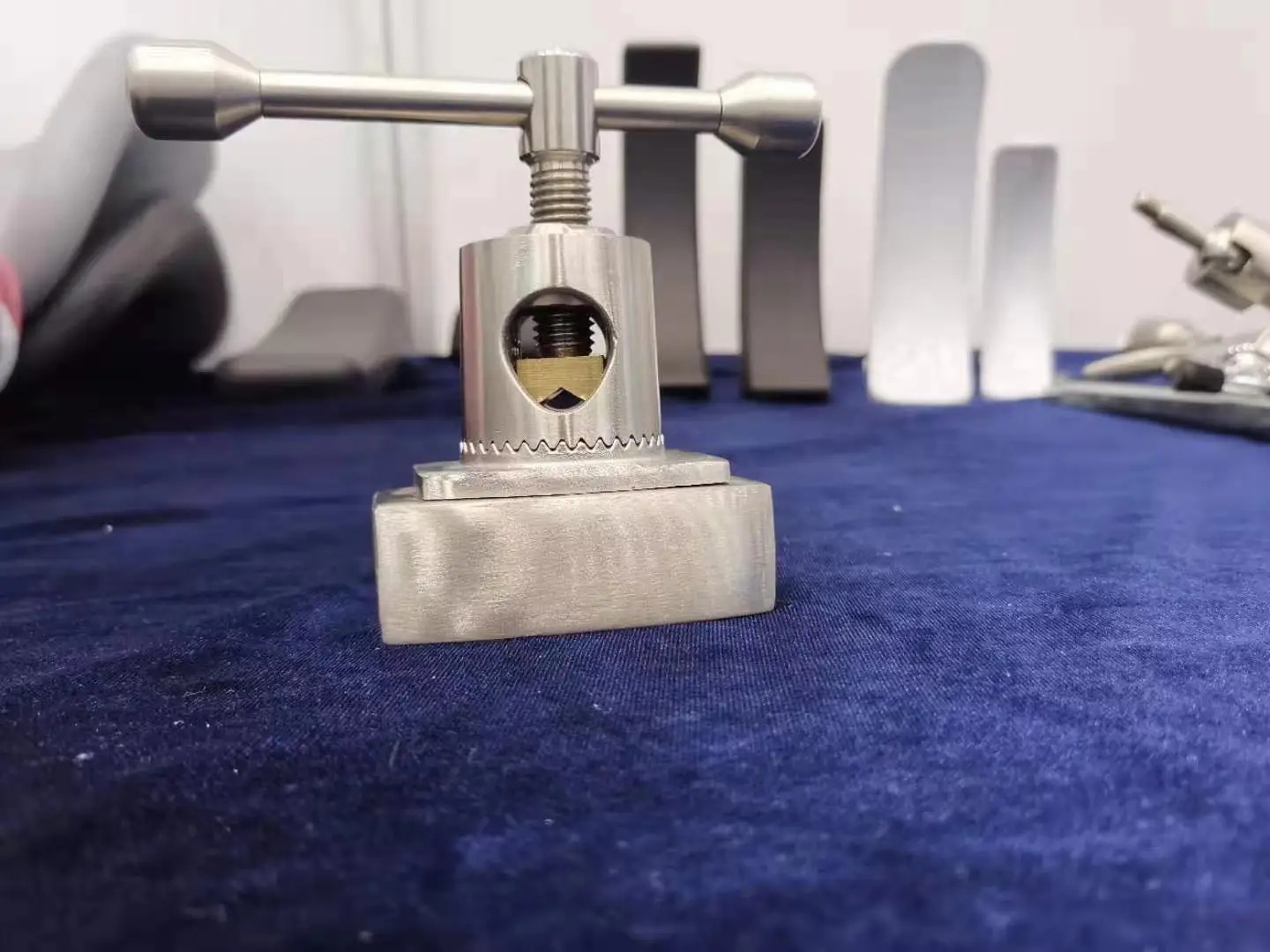 Metal Material Stainless Steel Slider Hospital Bed Leg Frame Parts Gynecology Bed