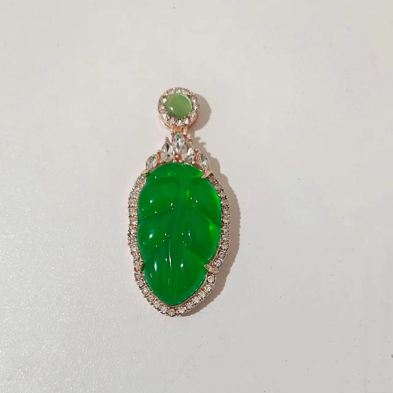 Net red live source chalcedony inset -inset zircon calabash leaf sweater chain pendant necklace manufacturers wholesale