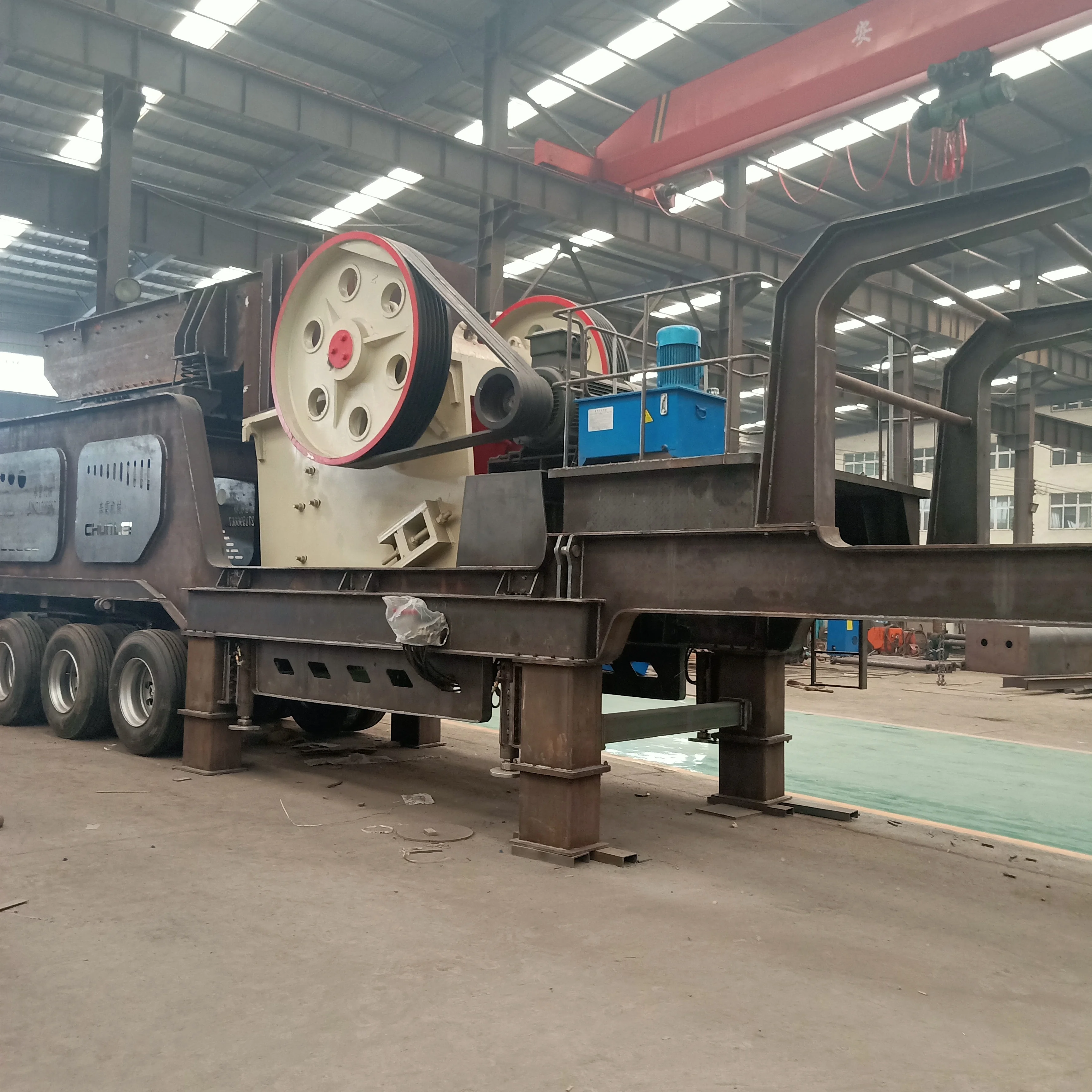 Truck-mounted Crusher for Stone and Quarry Plant