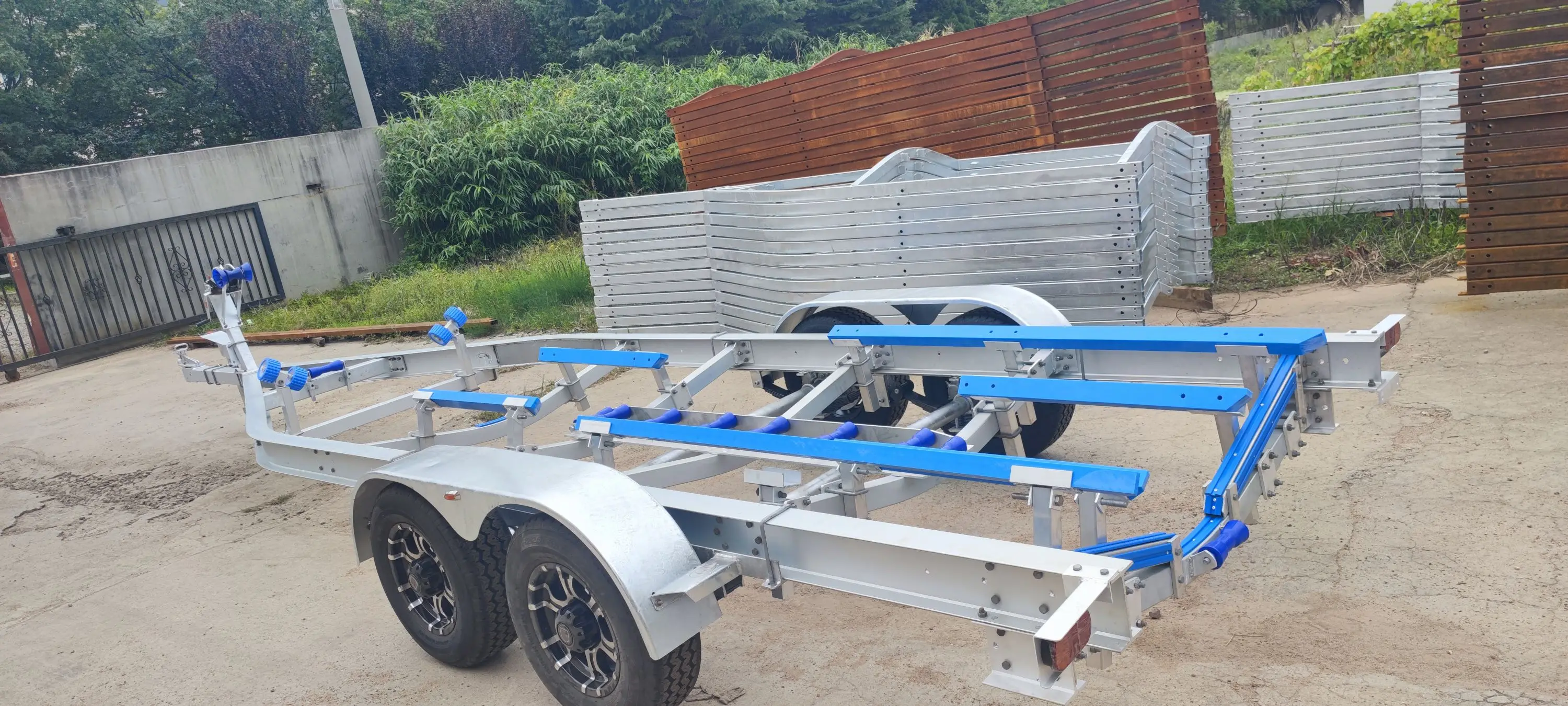 27ft  tandem axle poly bunks torsion axles aluminum boat trailer