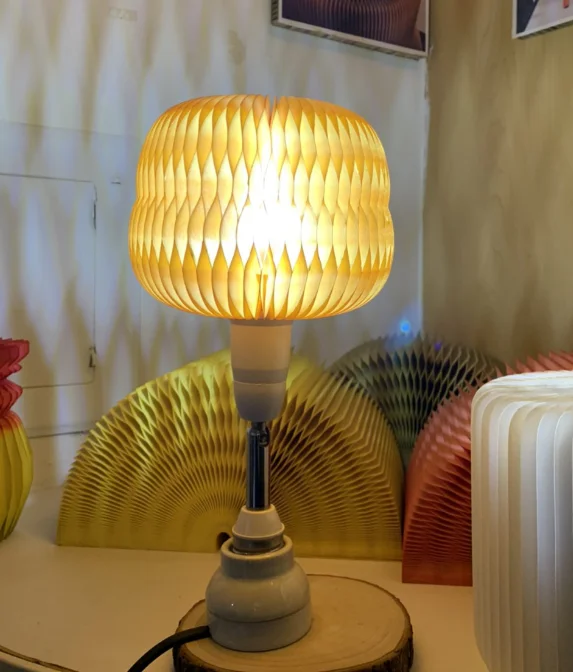 Folding lamp shade lamp cover