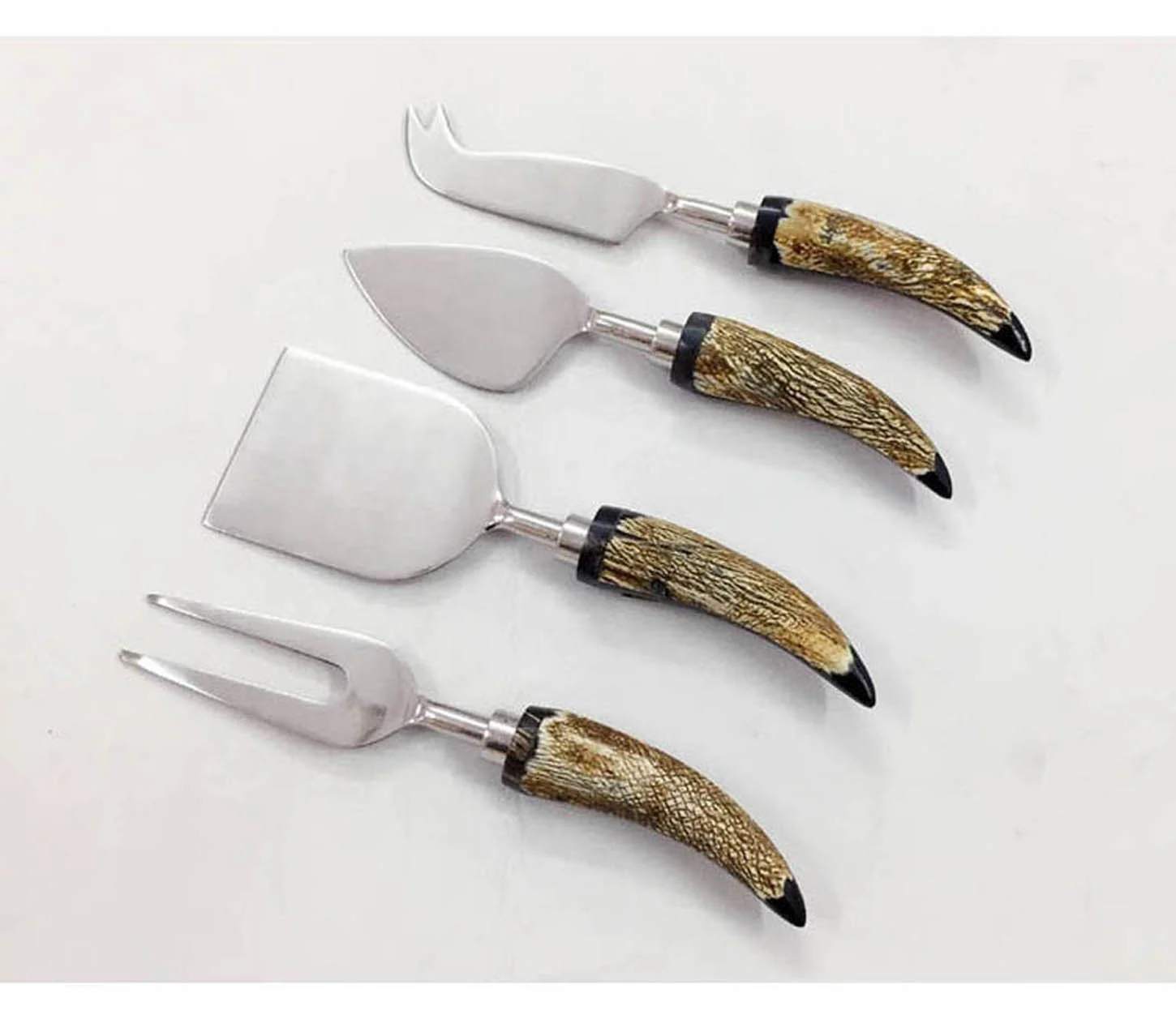 
 Нож для сыра  