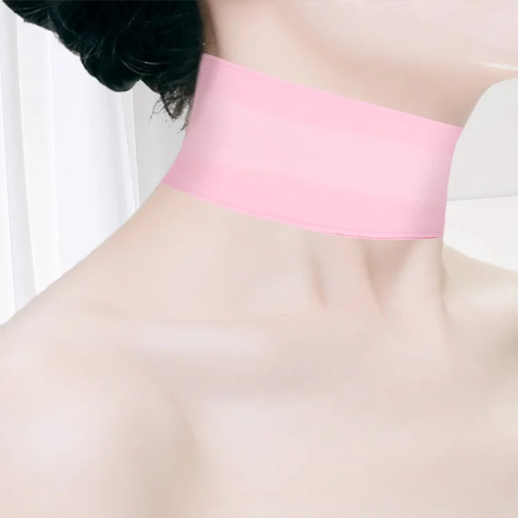 Durable and reusable neckband to treat dry and cracked skin Spa Neck Guard