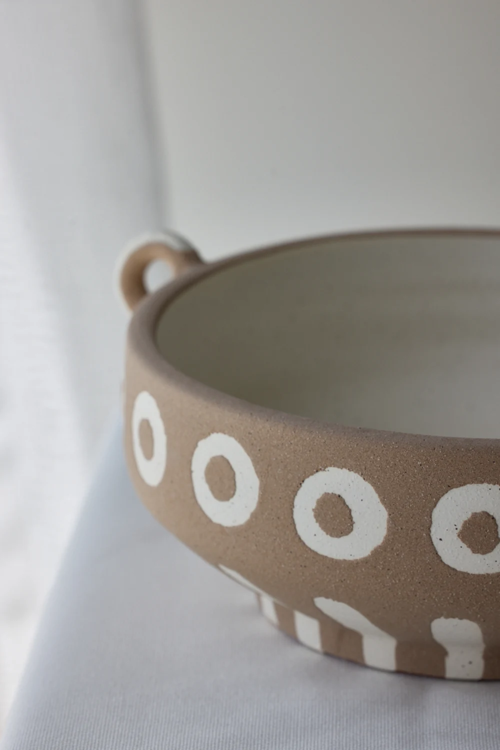Scandinavian Minimalist Ceramic Vase Porcelain Vase for Indoor Home Decoration Minimalist Design Bowl Ceramic Vase