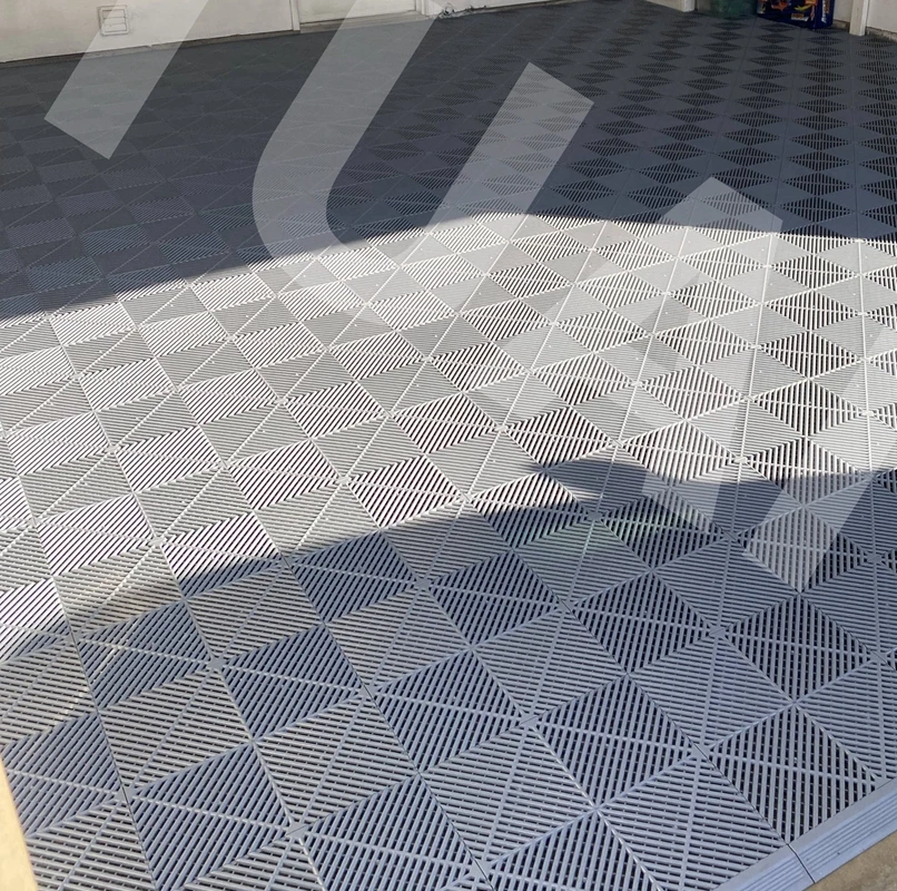 Factory supply anti-slip PP auto detailing car wash Interlocking floor mats for garage  floor