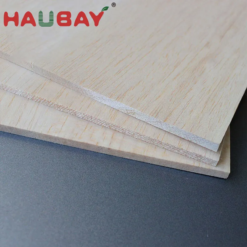 Белый мягкий деревянный лист balsa 1000x100x1,5 мм