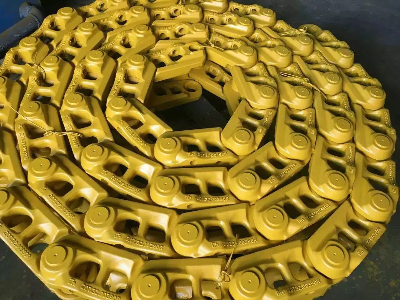 Sell CAT320 Bulldozer Best track chain assy Excavator track chain link