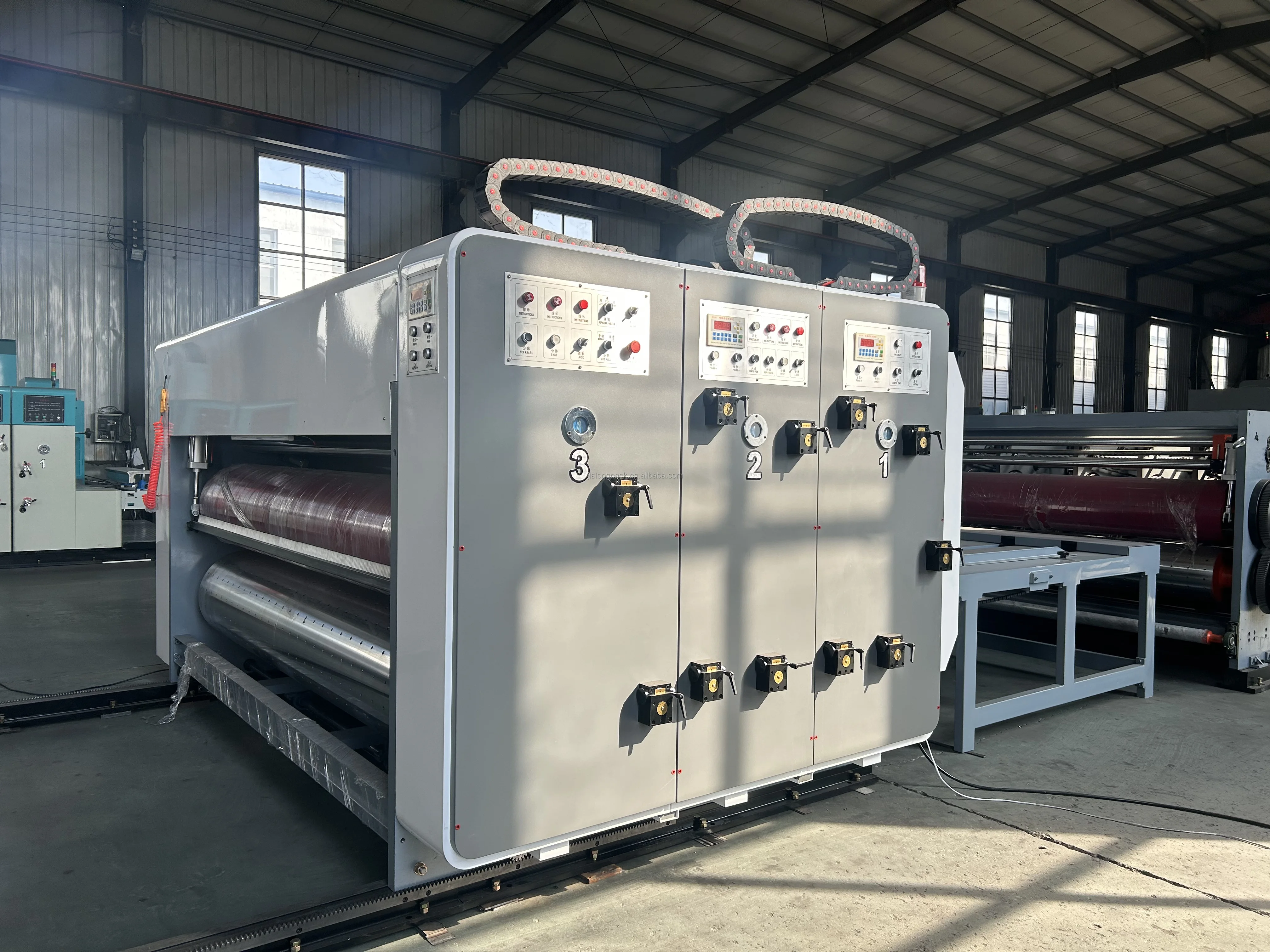 JIALONG manual chain feeding 2 color carton printing slotting die cutting machine
