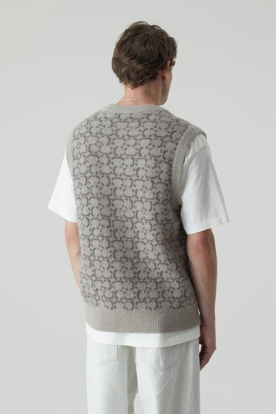 Custom FNJIA Fashion Knitting Pullover Jumpers OEM Men Sleeveless Jacquard Knitted Custom Sweater Knit Vest