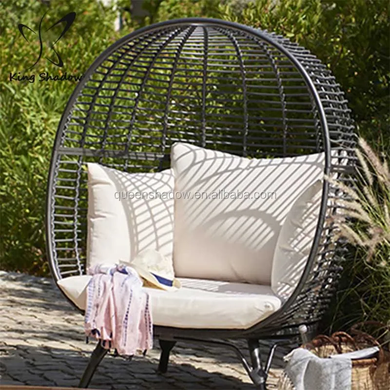 Outdoor furniture relaxed half round wicker sunbed rattan beach day bed with cushion and canopy