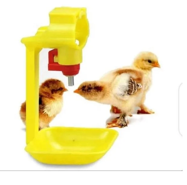 Поилка для сосков птицы, с капельной чашкой