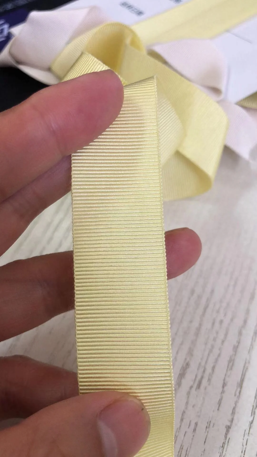 Manufacture wholesale 38 mm Black Soft Grosgrain Rayon Cotton Ribbon with woven straight edges on sides for Hat and garment