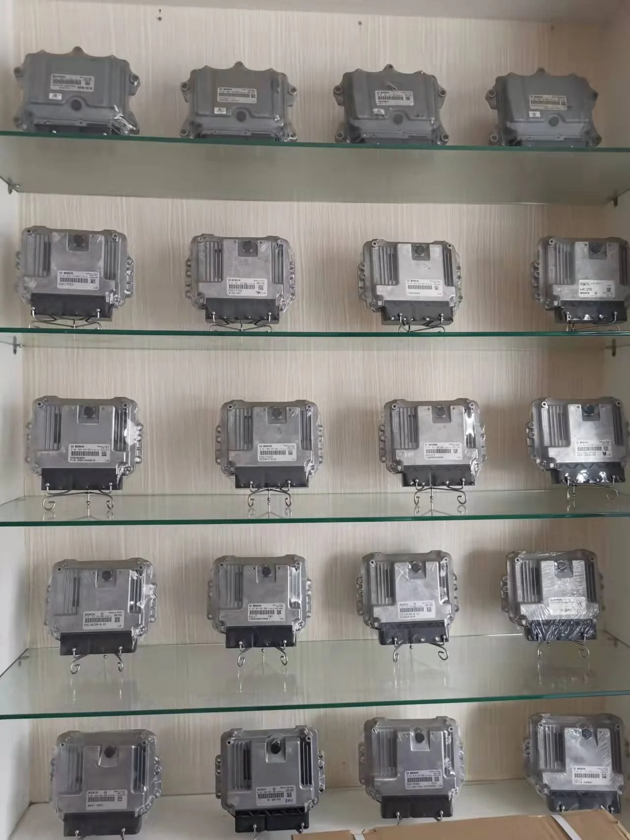 High Performance ECU by Bosches 0281019371 Engine Control Unit ECM BCM for Nissan 23710WC70A Repair and Return