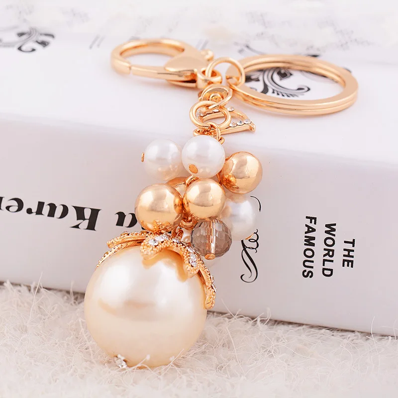 2023 Hot sell unique design fashion gift car key ring pearl zinc alloy keychain