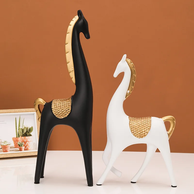 Nordic wedding home decoration resin crafts lovers pair horse ornaments