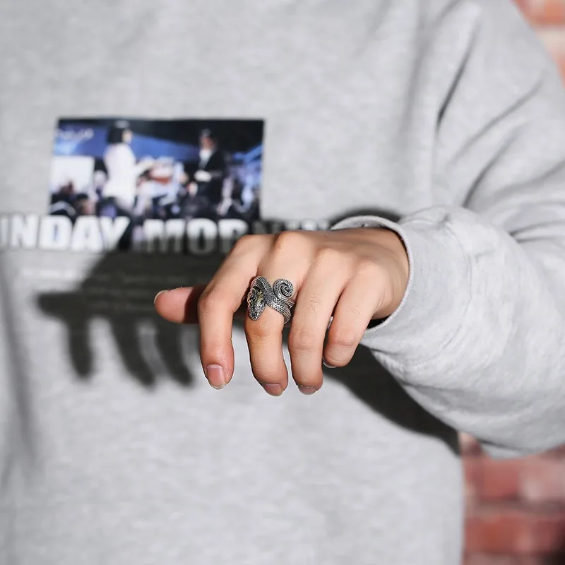 New design Antique silver custom jewelry adjustable Horn Viper snake ring for man