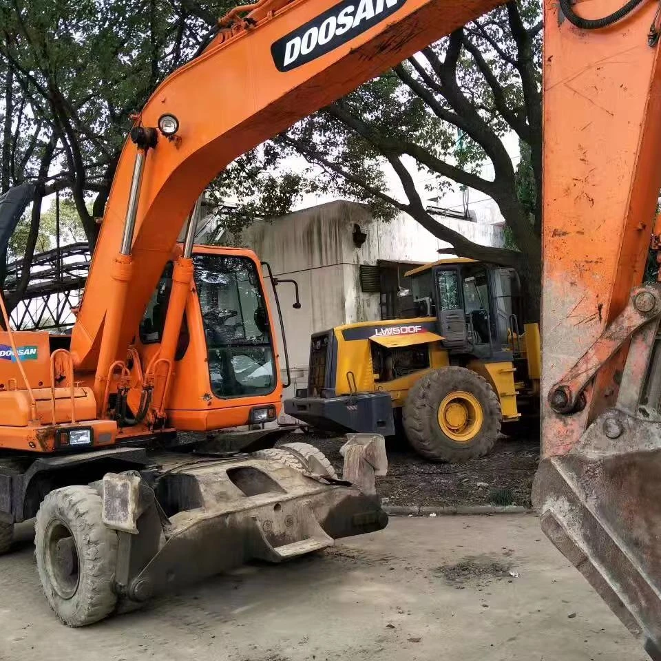 Колесный экскаватор б/у Doosan 210-7 Вт