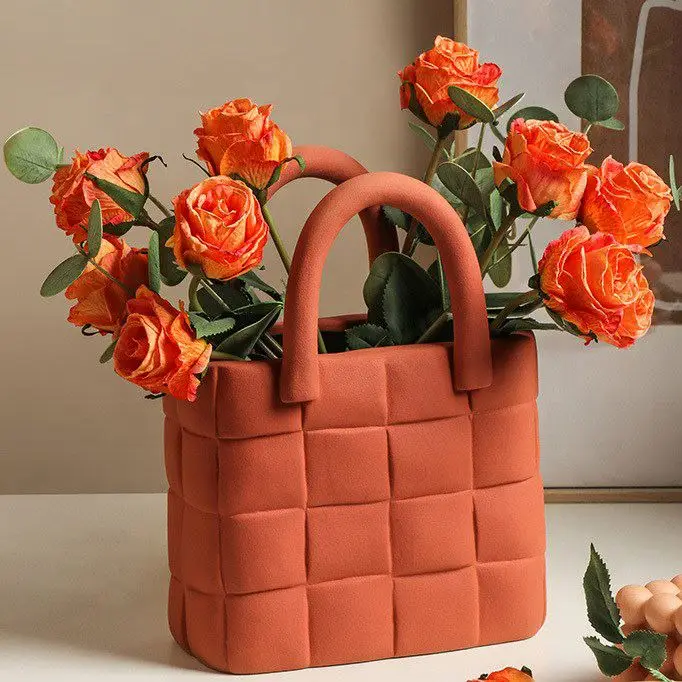 
Wholesale Nordic Flower Vase Handbag Ceramic Table Flower Vase Handbag 