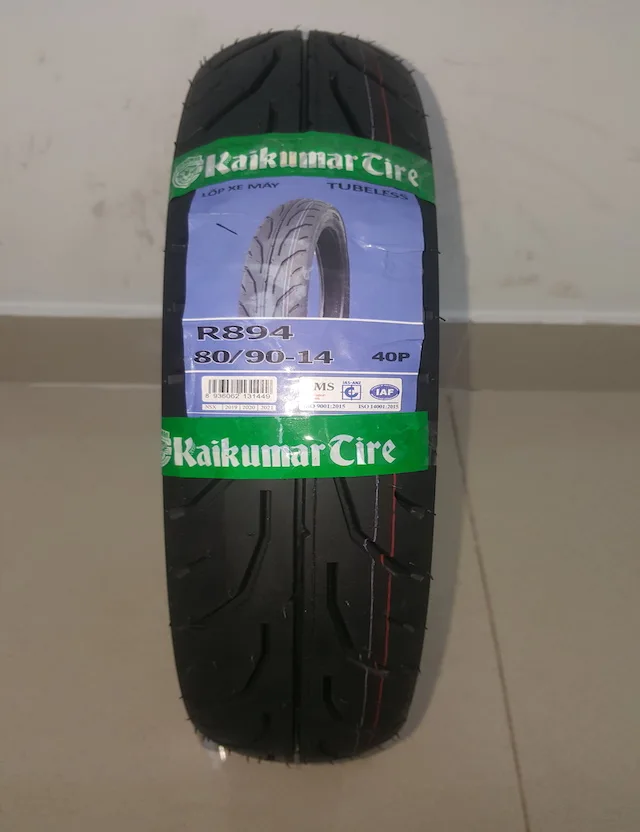 
Viet Nam factory wholesale cheap SCOOTER MOTORCYCLE TIRE 