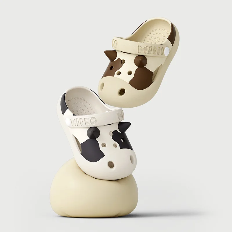 Cheerful Mario 2022 New Style Kids Cow Slippers for Girl Outdoor Slides Baby Footwear Stock Wholesale Unisex Non-slip Suitable