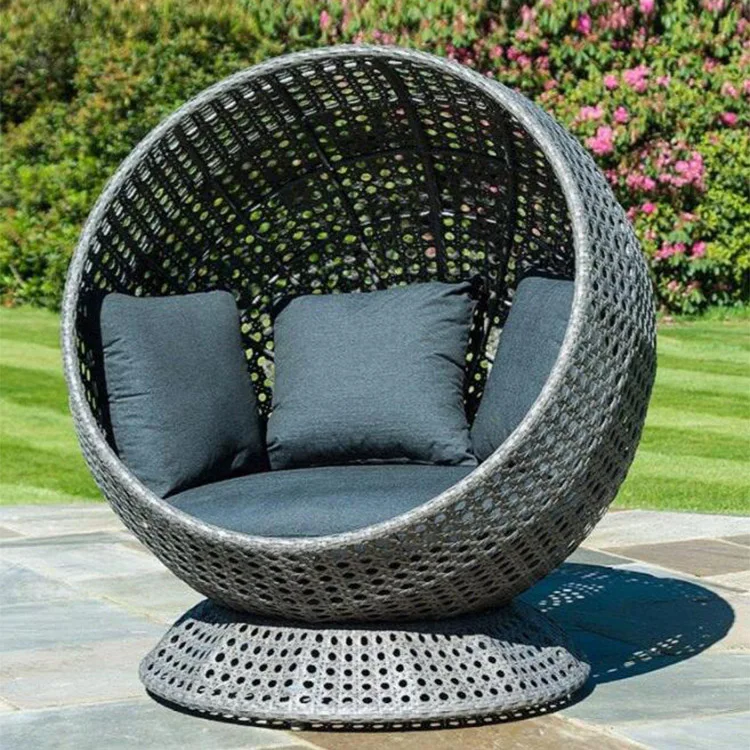Outdoor garden furniture  Modern Stylish Design Washable patio Rattan Wicker Swing Bed House