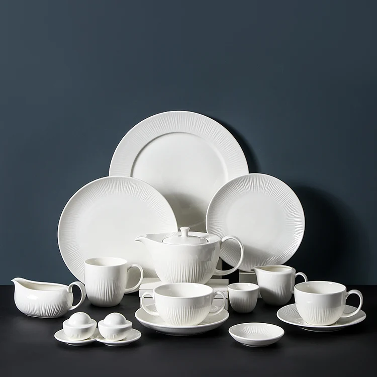 Free Sample Modern Fine Porcelain Ceramic Party Dinnerware Set New Products Restaurant Supply Elegance Dinner Plate