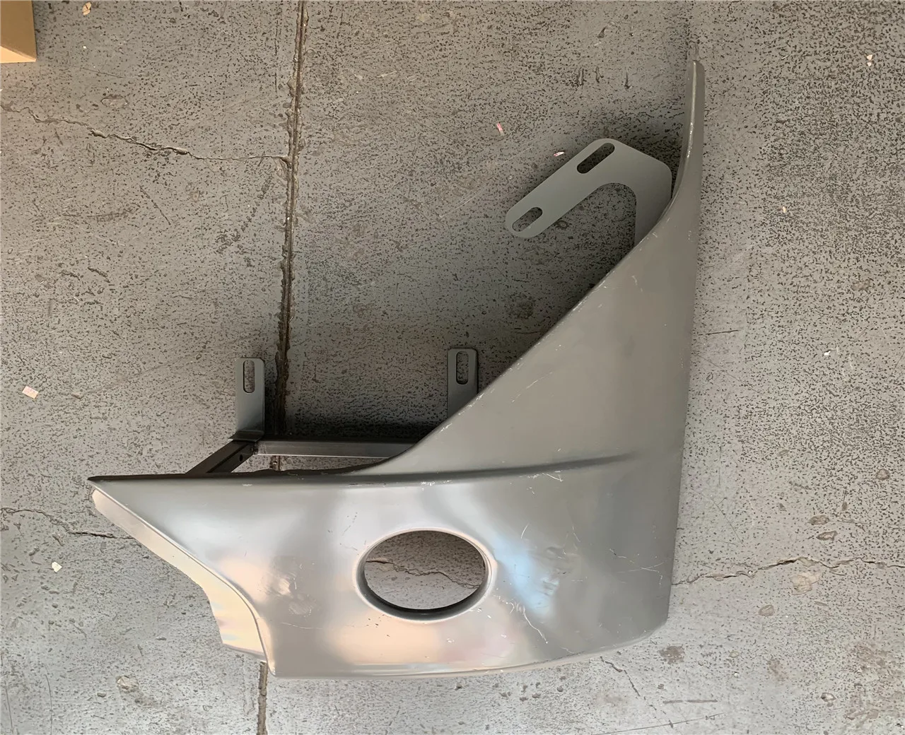 Zhongtong Bus Front Headlight Frame, Front Fog Lamp Frame, Front Corner