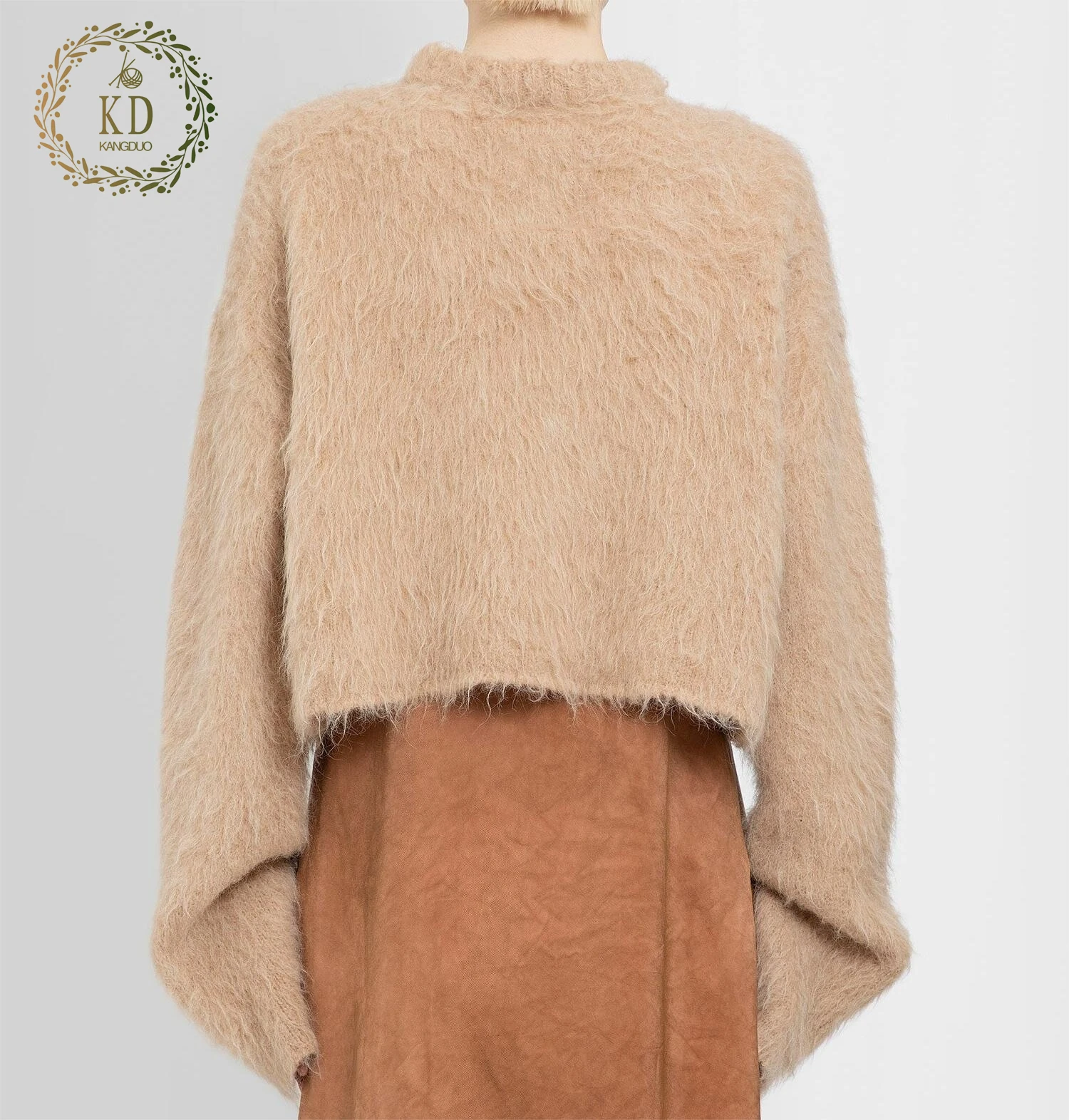 KD Knitwear Manufacture Custom OEM ODM Fuzzy Fluffy Long Sleeves Pullover Crewneck Cropped Hem Alpaca Wool Women Sweater