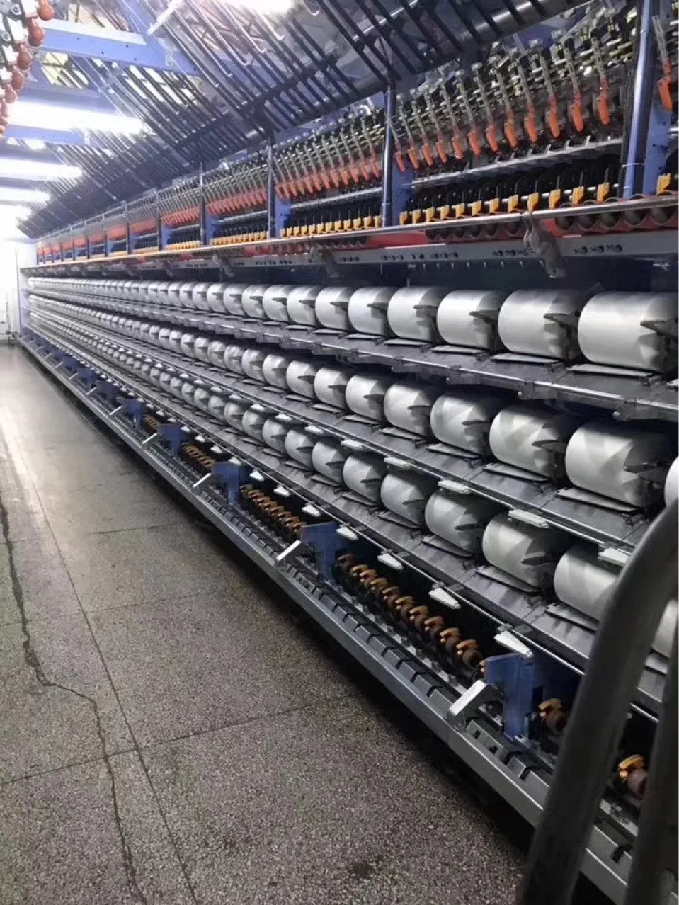 Пряжа из полиэстера 150D/48F/2 полутусклая необработанная белая 100%