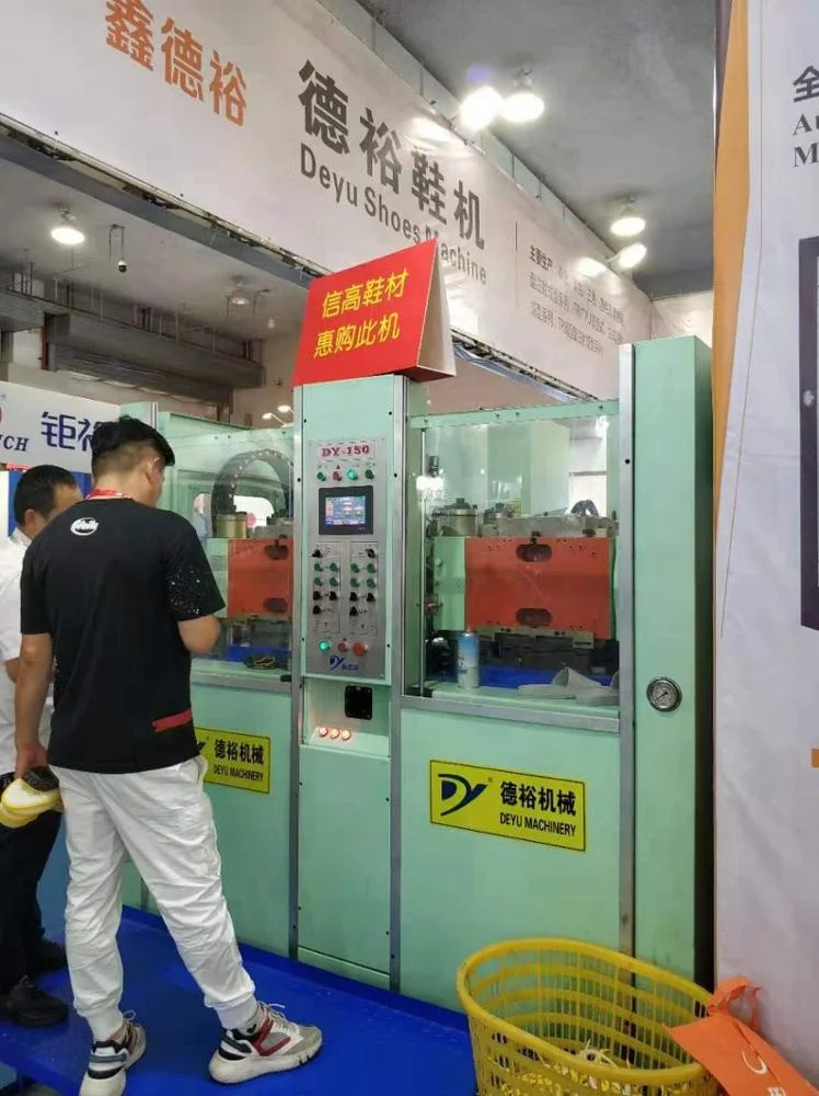 Vertical Two-color soles injection moulding machine