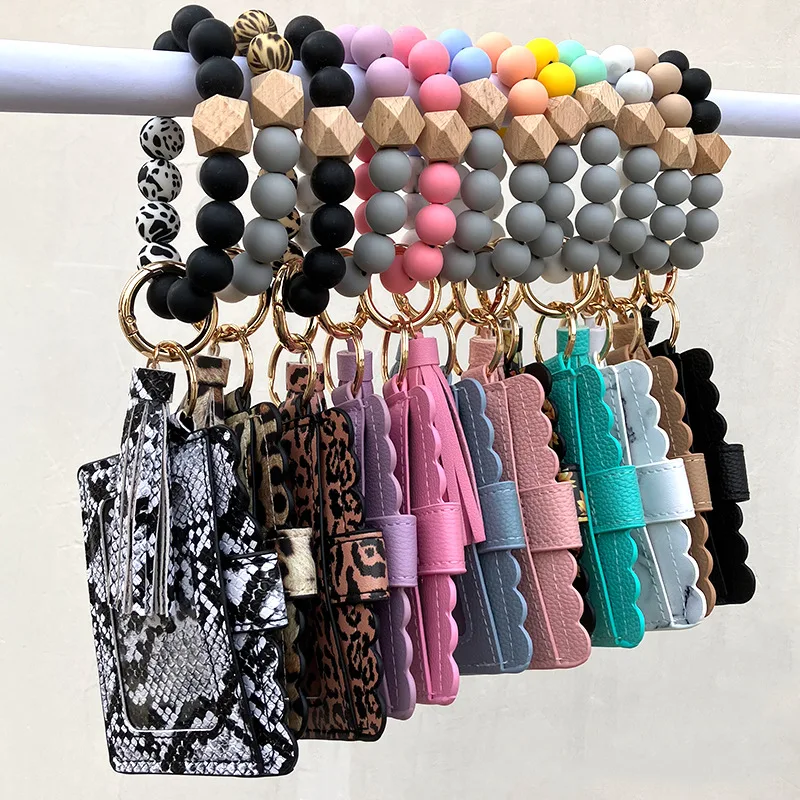 2023 Hot Sale 42 colors Christmas Plaid Strawberry Leopard Keychain Wallet Wristlet Bangle Bracelet Silicone Beads Keychain