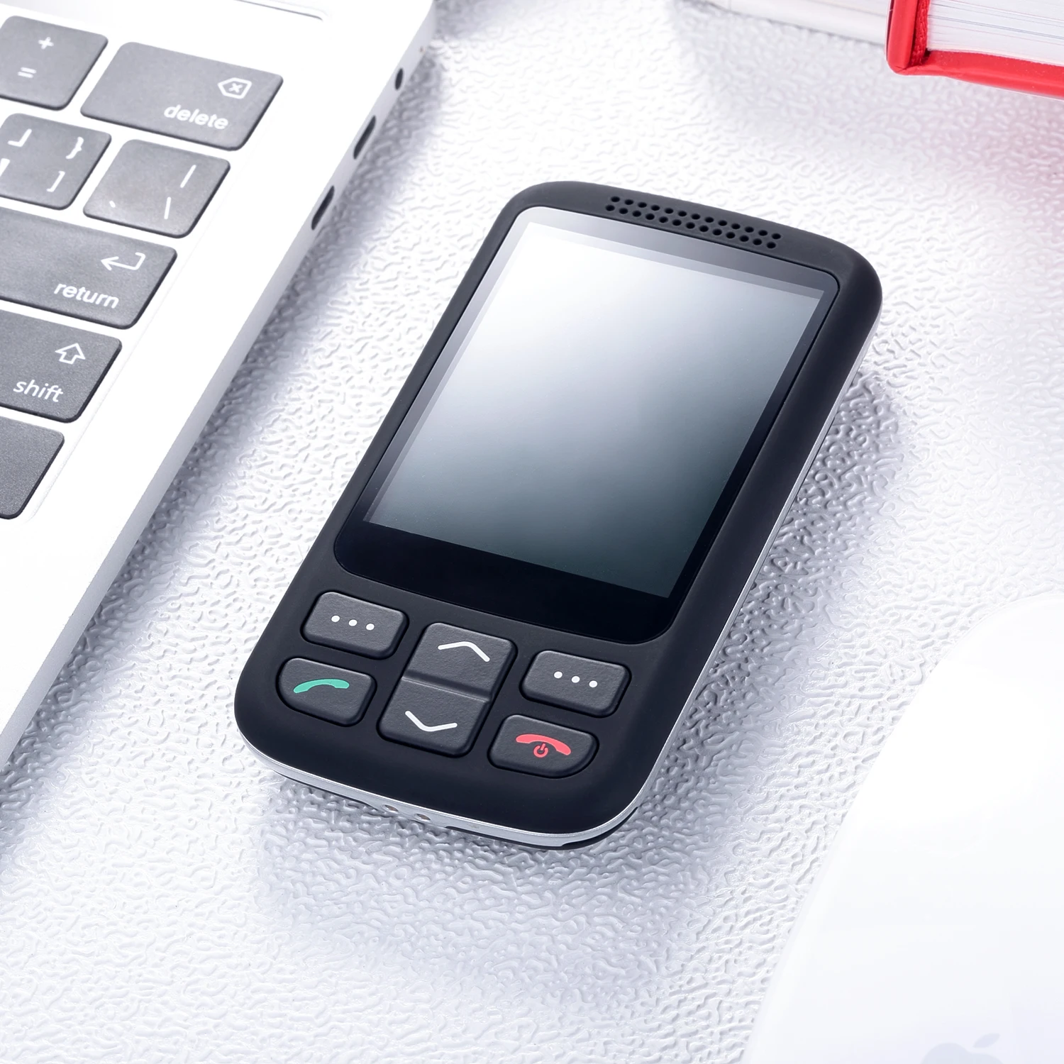 Slide dual sim phone 2g GMS mobile phone for senior citizens manufacturer