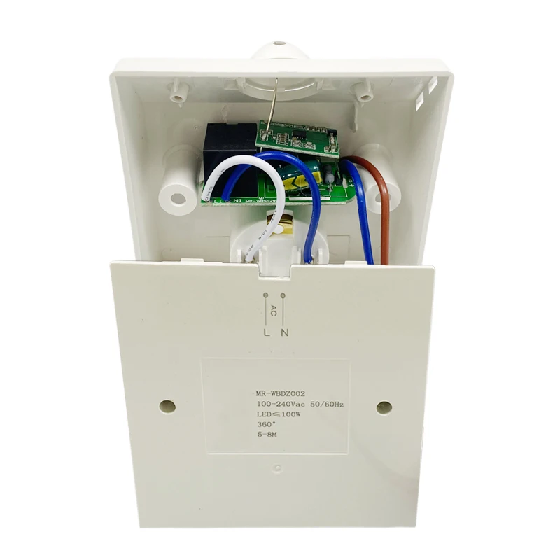 Factory Wholesale 110V 220V 360 degree E27 rotary screw microwave radar sensor lamp holder