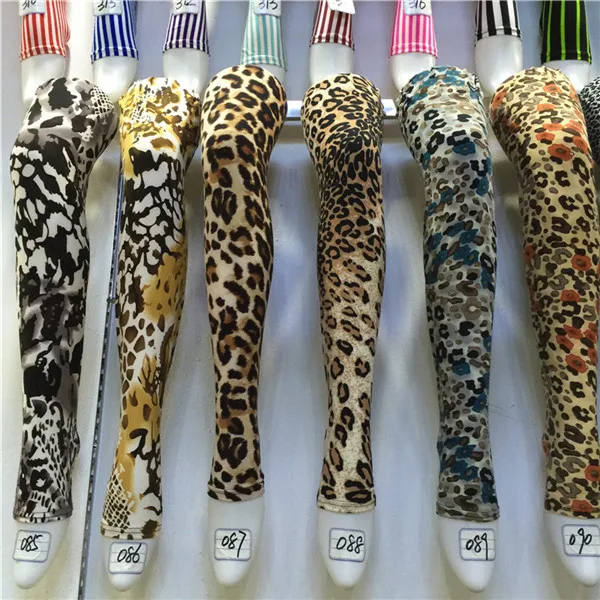 Оптовая продажа, модные женские леггинсы из 92/8 полиэстера и спандекса, очень эластичные, высокого качества, с двойным начесом, с индивидуальным принтом