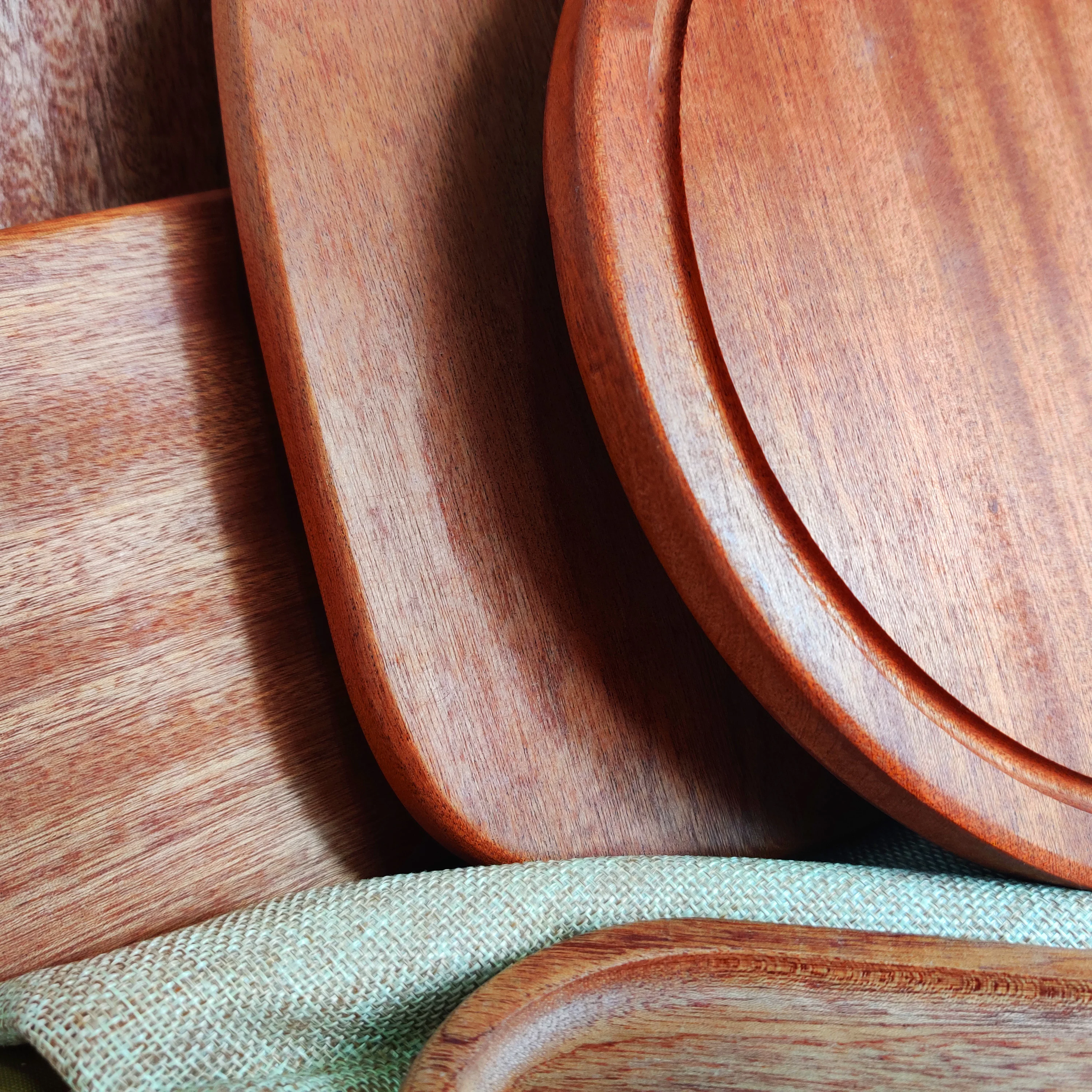 YCZM wholesale kitchen thick large bulk blank round personalized custom wood bamboo cutting board with handle