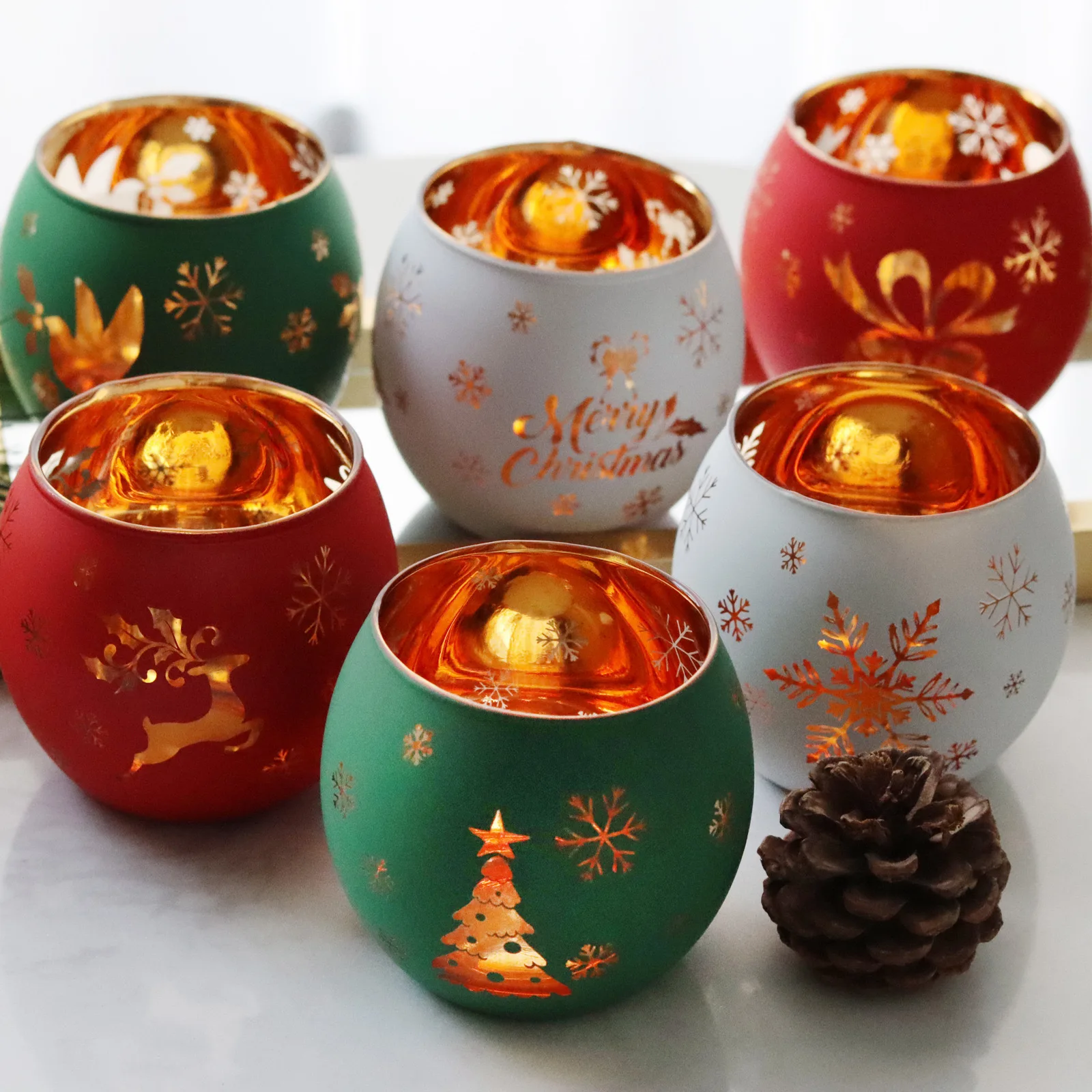 Custom Christmas electroplate Wedding glass candle jar luxury design gold candle vessel embossed pattern round empty candle jar