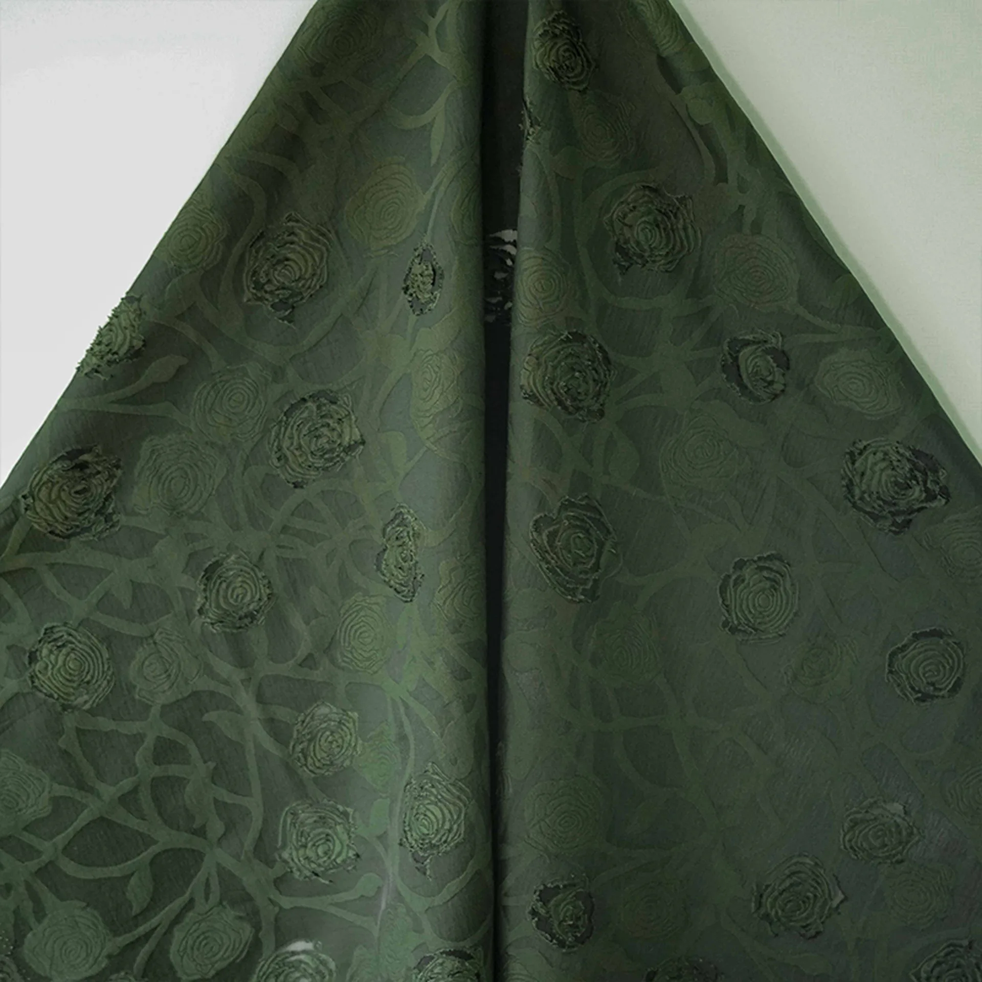 Brighter Italian Designer Fashion Position Flower Metallic Jacquard Fabric